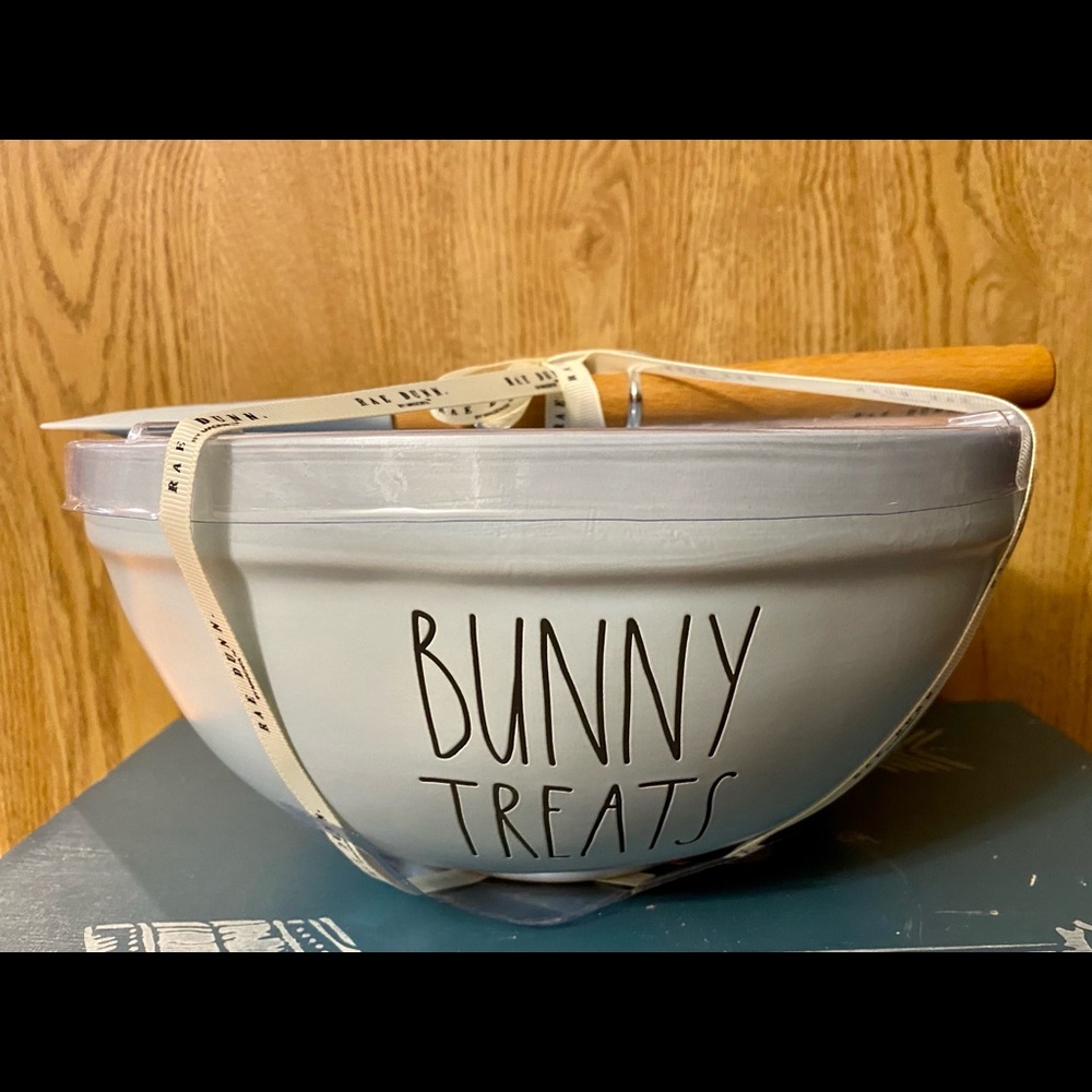 Rae Dunn Ceramic Easter bowl - Picture 1 of 2